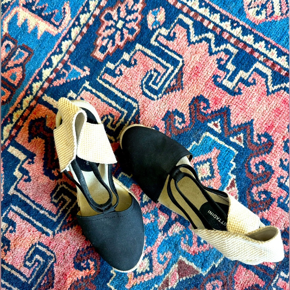Ballet-style wedge summer sandal.